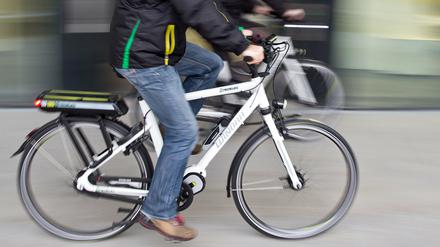Elektrofahrräder wie das Modell von Pedelec liefern bereits vor Fahrtantritt nützliche Informationen an den Fahrer.
