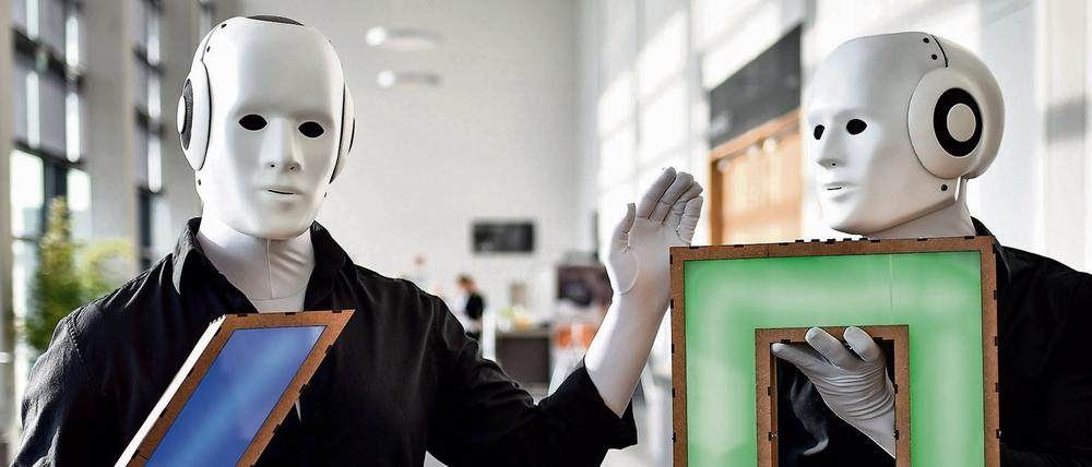 IT und Industrie wachsen immer stärker zusammen. In Deutschland ist der Prozess unter dem Begriff Industrie 4.0 in der Wirtschaft derzeit allgegenwärtig.