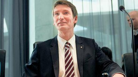 Suche nach Wahrheit. Der NSA-Untersuchungsausschuss, das Bild zeigt den Vorsitzenden Patrick Sensburg (CDU), erhofft sich eine Klärung der Rolle des BND. Foto: imago