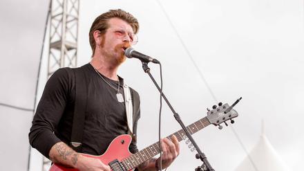Jesse Hughes von Eagles of Death Metal bei einem Auftritt der Band in Chicago in diesem Jahr 