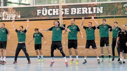 Da kennen wir uns aus. In Hohenschönhausen trainieren die Füchse ja sonst auch - allerdings nicht in der großen Halle am Sportforum.