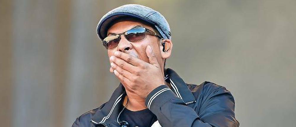 Xavier Naidoo beim Auftritt im Ehrenhof des Mannheimer Schlosses im Juli dieses Jahres. Mit einem Jubiläumskonzert feierte er dort das zwanzigjährige Bestehen seiner Band Söhne Mannheims. 