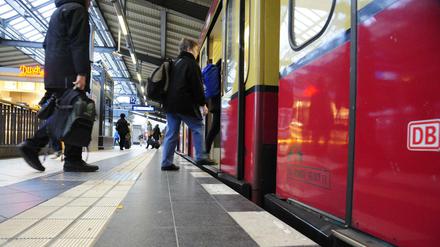 Am S-Bahnhof Westkreuz kam es in der Nacht zu Mittwoch zu einem tödlichen Zwischenfall. 