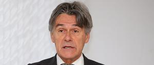 Sijbolt Noorda ist Hochschulmanager, er war unter anderem Präsident der Universität Amsterdam und der niederländischen Rektorenkonferenz.