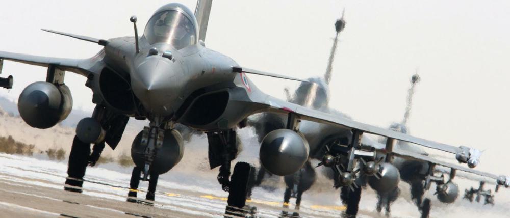 Französische Kampfjets sind im Kampf gegen den IS im Einsatz.