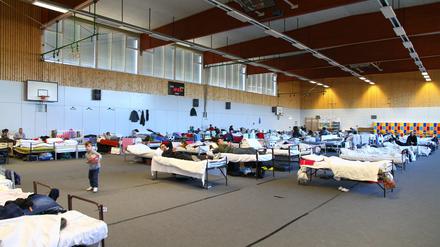 Der Senat braucht weitere Hallen als Notunterkünfte.