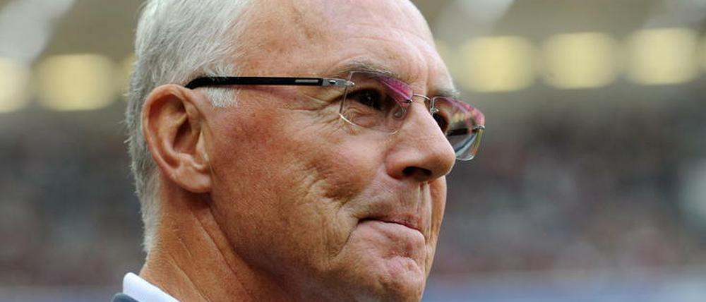 Will endlich wieder lachen. Franz Beckenbauer freut sich auf Fußball.