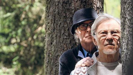 Selbstironische Weisheitsanfälle. Michael Caine (l.) als Fred Ballinger und Harvey Keitel als Mick Boyle. Sorrentinos Film kommt Donnerstag in die Kinos. 