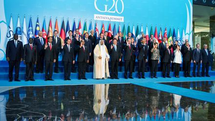 Vereint gegen den Terror? Die Staats- und Regierungschefs und Gäste des G20-Gipfels am 15.11.2015 im türkischen Antalya. 