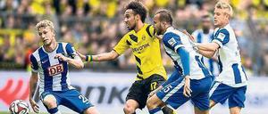 Alle gegen einen. Hertha BSC wird in München ähnlich agieren wie beim BVB – also mit einer Fünfer-Abwehrkette.