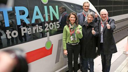 Karsten Sach überragt alle, auch seine Chefs: Rita Schwarzelühr-Sutter (von links), Barbara Hendricks, Jochen Flasbarth. 