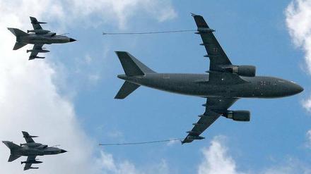 Deutschland will im Rahmen der Militärkooperation im Kampf gegen den IS in Syrien unter anderem auch ein Tankflugzeug zur Verfügung stellen.
