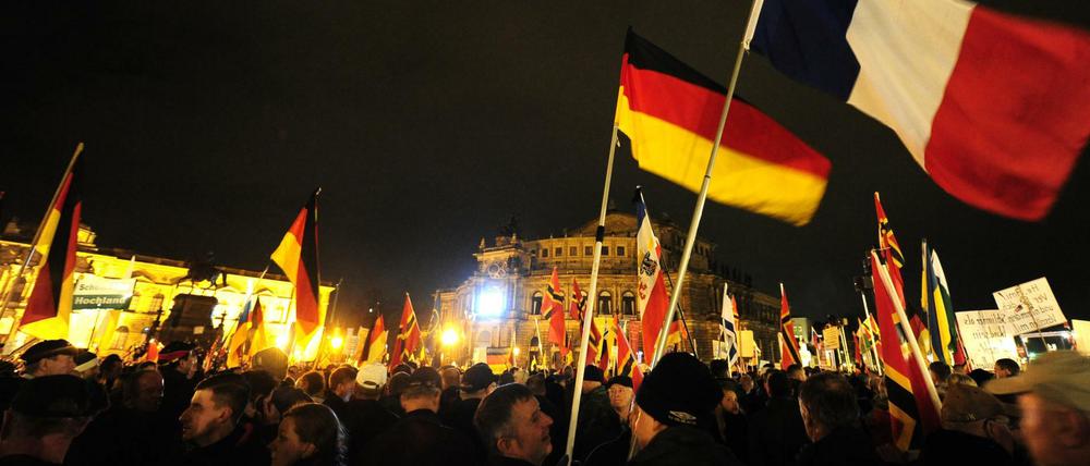 Pegida-Demonstration in Dresden am 16. 11. 2015.