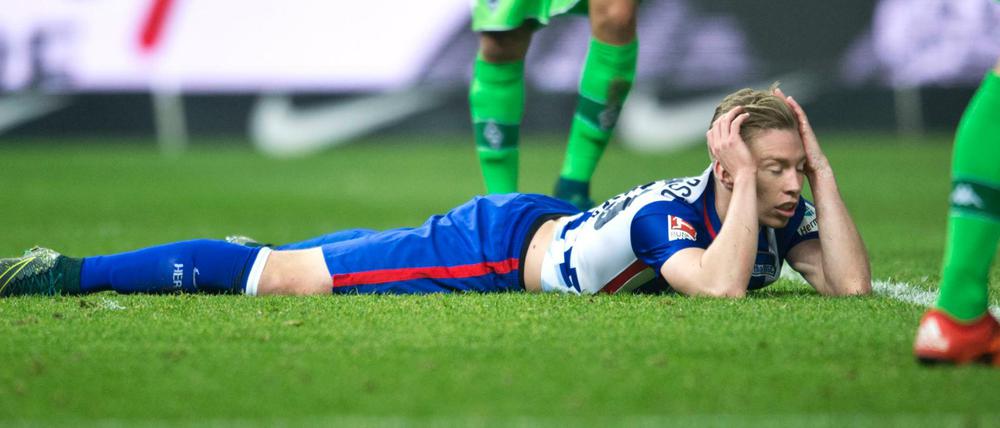 Herthas Mitchell Weiser, hier gegen Mönchengladbach, fehlt Hertha BSC am Samstag beim FC Bayern.