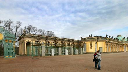 Schnell noch ein Foto: Auch der Damenflügel am Schloss Sanssouci hat 2016 geschlossen.