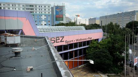 Das Sport- und Erholungszentrum (SEZ) an der Landsberger Allee könnte schon bald abgerissen werden. 