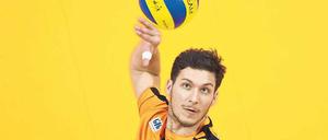 Aufwärts. Francesco De Marchi spielt bei den BR Volleys in dieser Saison stärker als im Vorjahr. Heute im Pokal gegen Herrsching will er ebenfalls abheben. 