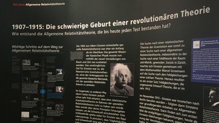 Eine Ausstellung in der Berliner Urania widmet sich der Relativitätstheorie und ihren Wurzeln.