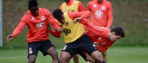 Johannes Flum (rechts) wird nun wohl lange ausfallen.