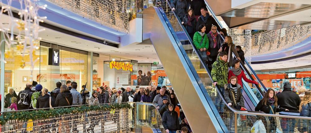Immer neu, immer mehr. Gerade vor Weihnachten wird viel Geld ausgegeben.