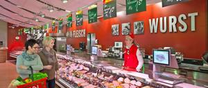 Frischfleischtheke in österreichischem Spar-Markt