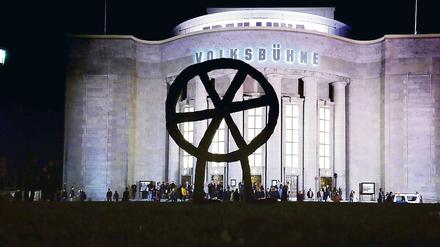 Dreht munter am Rad der Selbstreferenz: die Volksbühne.