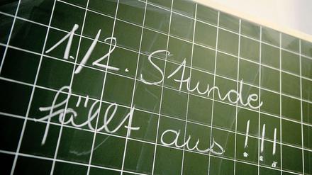 Gehäufter Stundenausfall ist eine Facette des Lehrermangels.