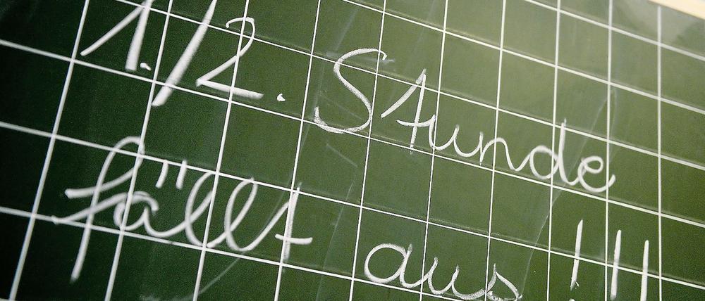 Gehäufter Stundenausfall ist eine Facette des Lehrermangels.