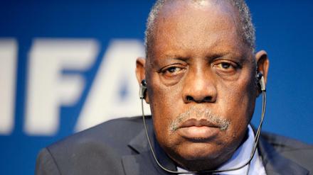 Für Fifa-Interimspräsident Issa Hayatou war ein turbulenter Tag bei der Fifa.