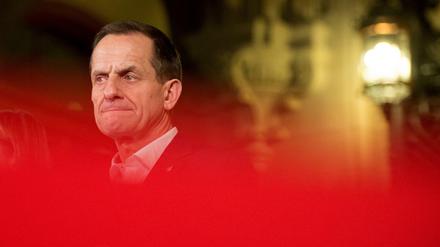 Ein geknickter Alfons Hörmann nach Bekanntgabe der Entscheidung am Sonntag in Hamburg.