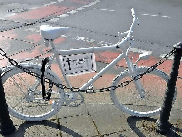 In Steglitz-Zehlendorf steht auch dieses Rad immer häufiger...
