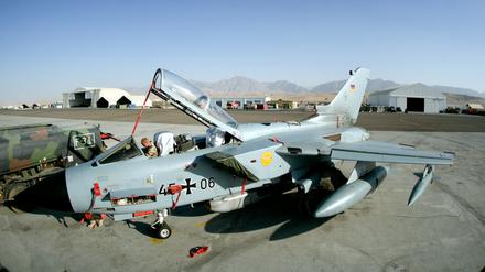 Laut einem Bericht aus dem Verteidigungsministerium ist weniger als die Hälfte der Bundeswehr-Tornados einsatzbereit.