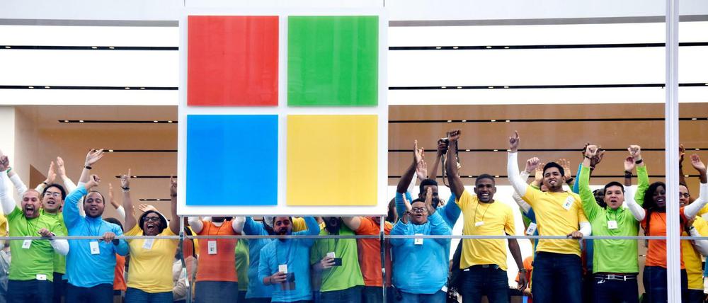 So cool sein, wie viele Menschen Apple finden, das möchte auch Microsoft. In New York hat die Windows-Company sogar einen eigenen Flagship-Store.