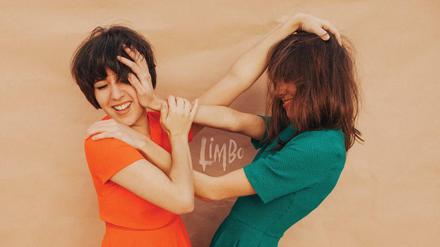 Die Schwestern Chelsea und Justine Brown nennen sich als Musikduo Summer Twins.