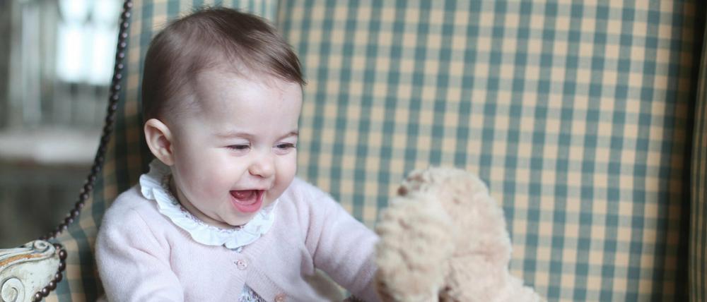 Prinzessin Charlotte, fotografiert von Mutter Kate. Die Nation ist entzückt.