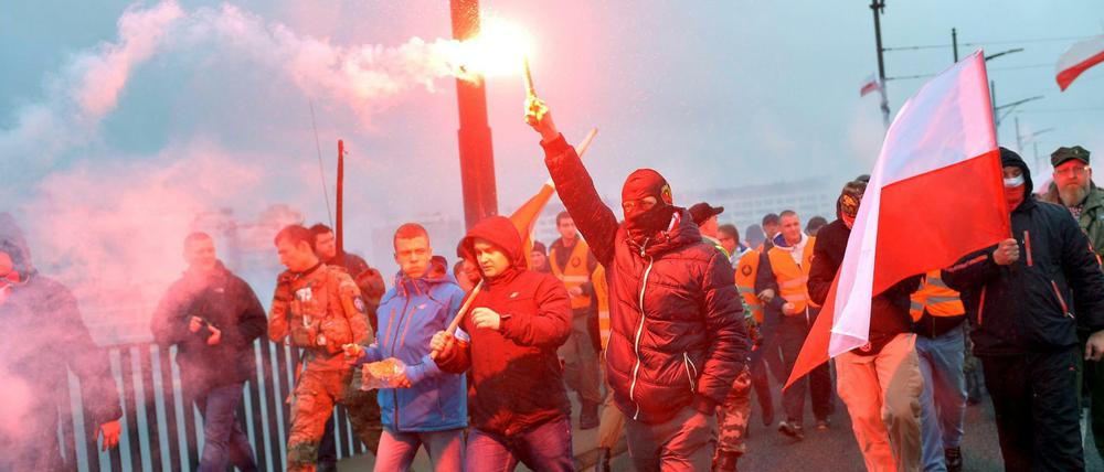 Nationalfeiertag. Am 11. November 2015 war die Unabhängigkeit Polens 123 Jahre alt. Den Nationalisten gefiel das besonders gut.