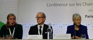 May Boeve von 350.org, Stephen Heintz vom Rockefeller Fund und Jaqueline Délia Brémont von der Stiftung Ensemble auf dem Podium bei einer Veranstaltung der Divestmentbewegung.