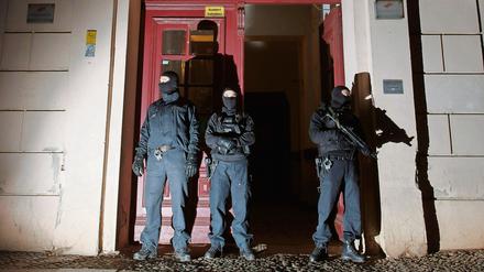 Mitglieder eines Polizei-Sonderkommandos im Januar in Berlin (Archivbild).
