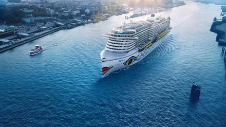Immer wieder gigantisch: die Kreuzfahrtschiffe wie hier vom Kaliber der Aida. 