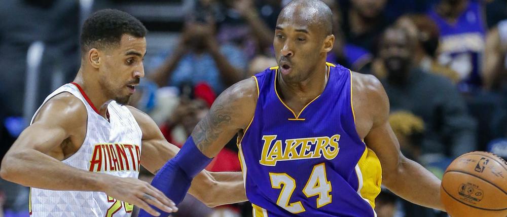 Kobe Bryant (r.)