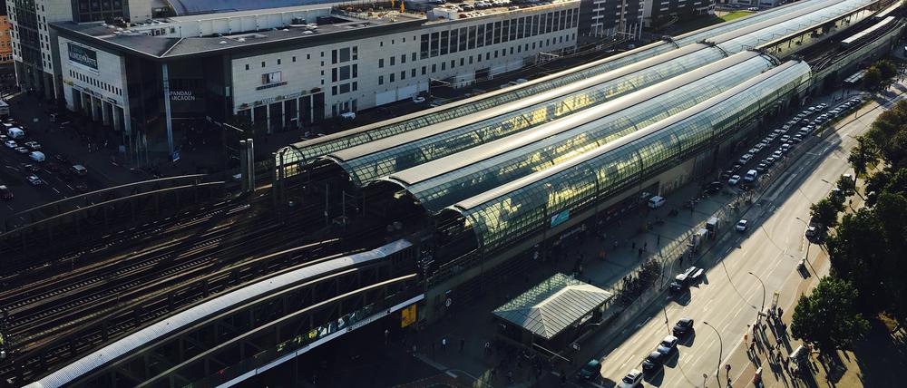 Der ICE-Bahnhof in Berlin-Spandau