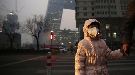 Smog in China: Ab Dienstag heißt es Alarmstufe "Rot" in Peking.