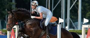 Sattelfest. Lena Schöneborn wurde Weltmeisterin im Modernen Fünfkampf – und zum zweiten Mal hintereinander Berlins Sportlerin des Jahres. 