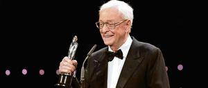 Sir Michael Caine erhielt gleich zwei Preise - und spielte eine der Hauptrollen im Siegerfilm.