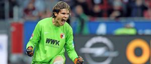 Krass sportwidriges Verhalten. Marwin Hitz und der DFB sehen es anders.