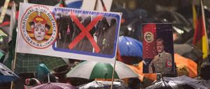 Warum nicht so? Die Hetzer einfach mal im Regen stehen lassen. 