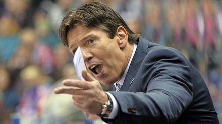 Ein lauteres Jahr in Berlin ist vorbei. Eisbären-Trainer Uwe Krupp.