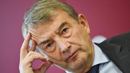 Wolfgang Niersbach weiß offenbar doch mehr, als er vor knapp zwei Monaten der Öffentlichkeit glauben machen wollte.