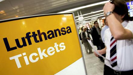 Laufen Lufthansa die Kunden wegen 16 Euro Ticketgebühr davon?