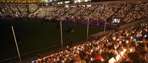 "Stille Nacht" im Fußballstadien von Aachen.